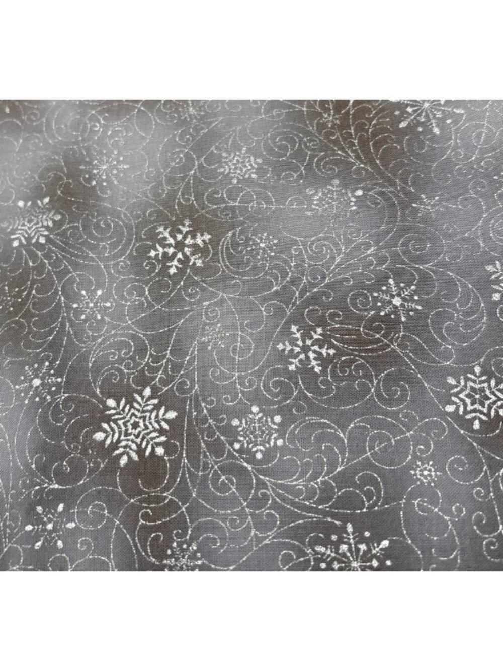 Season Greetings Hoffman Snowflake Gray Cotton Fabric 18x27 Quilting